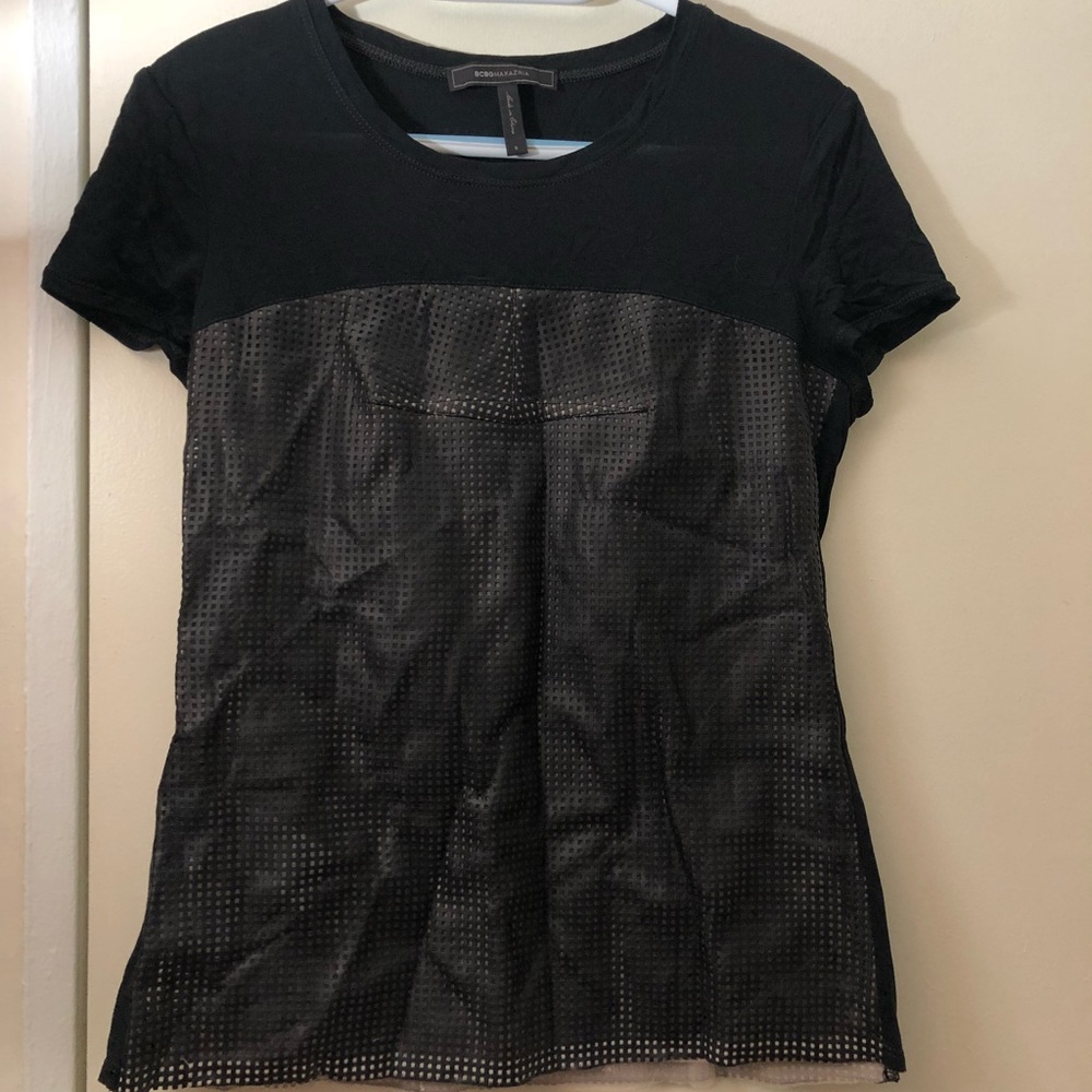 ✨Clearance 4 for $12✨ T-shirt